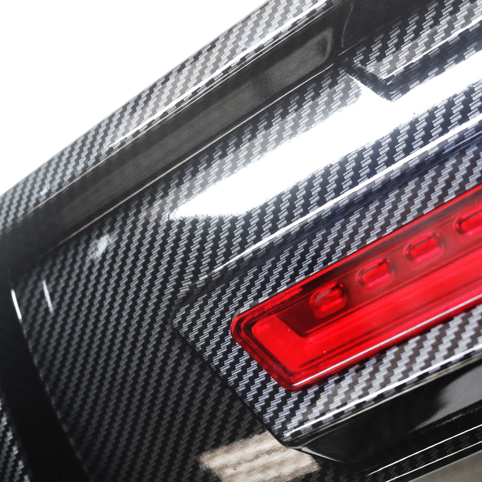 CARIG For 2018-2024 トヨタ カムリ SE XSE ABS 塗装リア バンパー リップ LED ブレーキ ライト リア ディフューザー